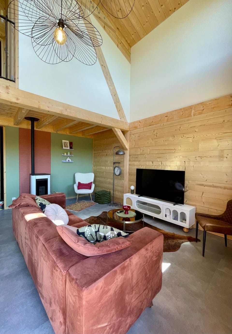 Communal lounge/ TV room, fireplace