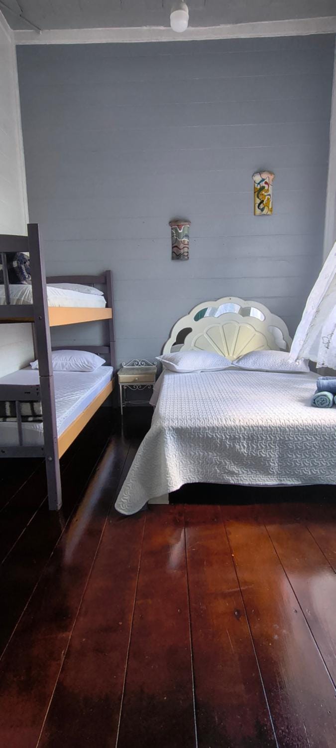Bed, Bedroom, bunk bed