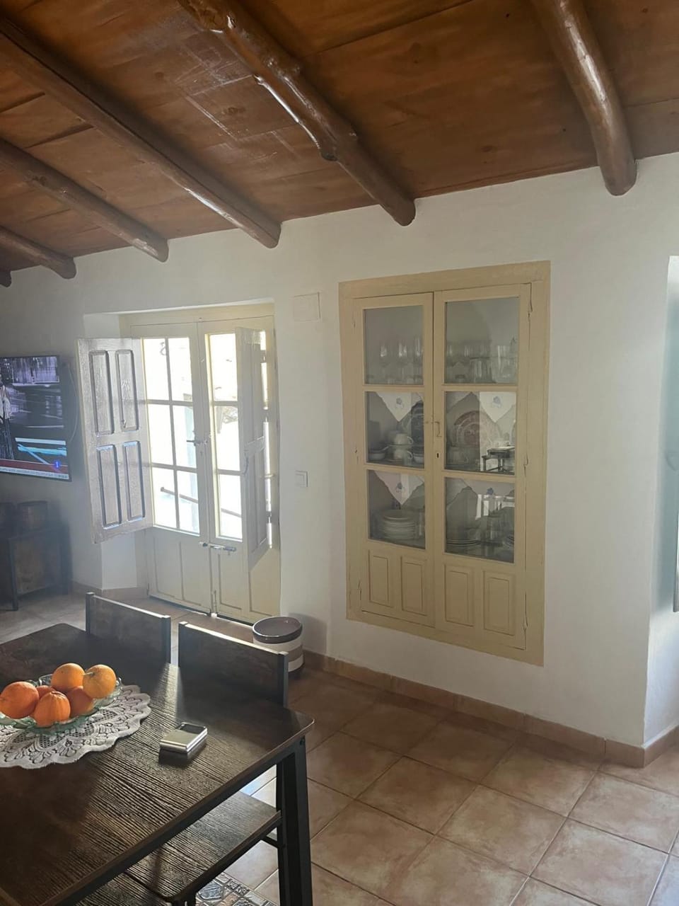 TV and multimedia, Dining area