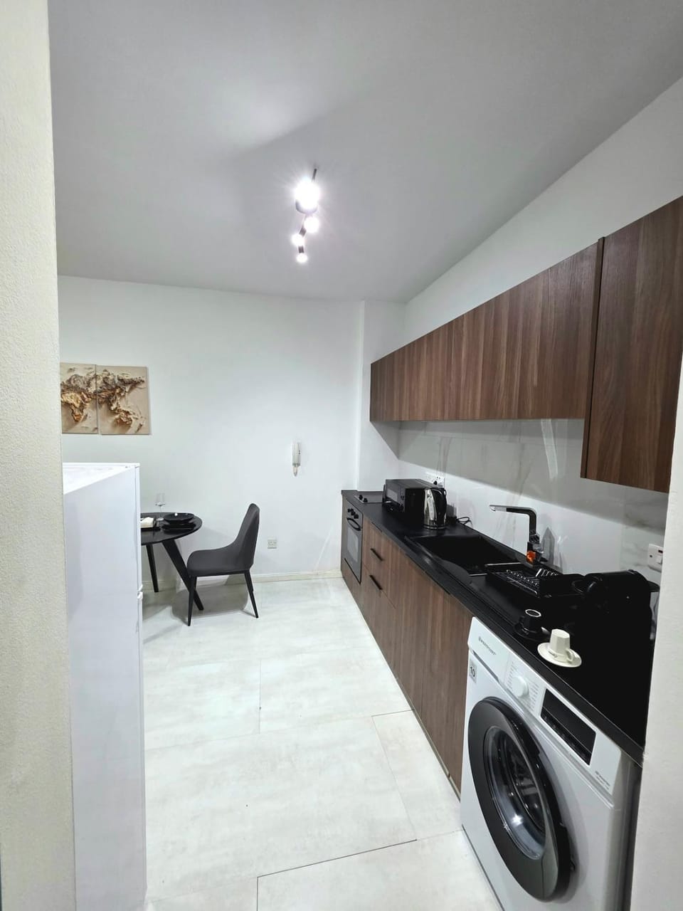 5mins from the beach,10mins from LC airport Aurelia Suite Apartment in Larnaca