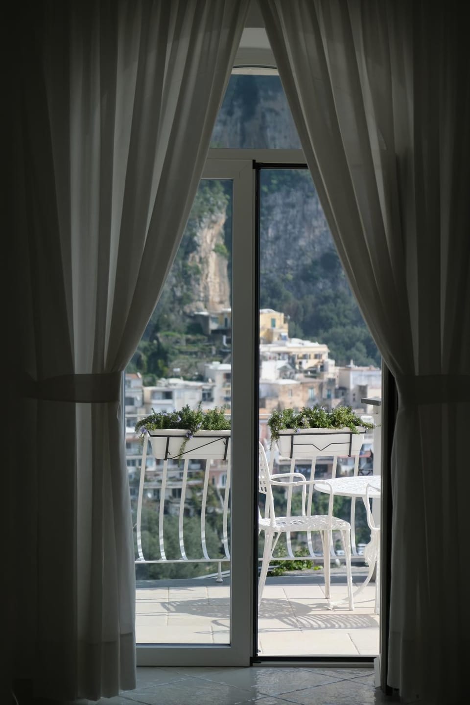 Natural landscape, Bird's eye view, View (from property/room), Bedroom, City view