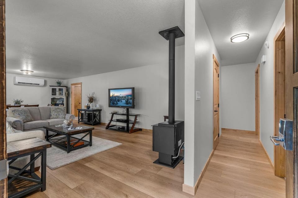 Diamond Retreat in Bend House in Bend