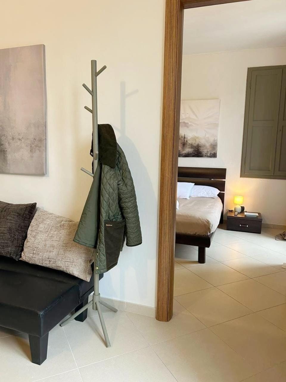 Living room, Photo of the whole room