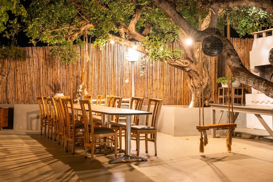 Patio, Seating area, Dining area, Garden view