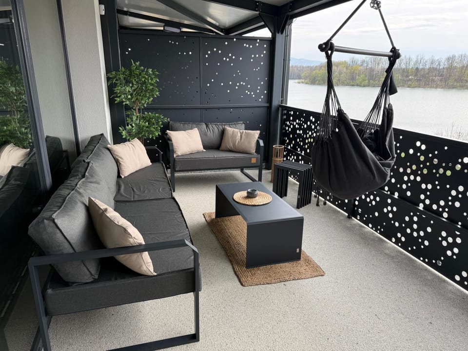 Property building, Balcony/Terrace
