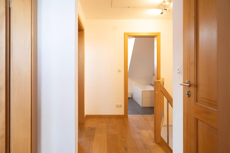 Bed, Bathroom, Photo of the whole room, Bedroom