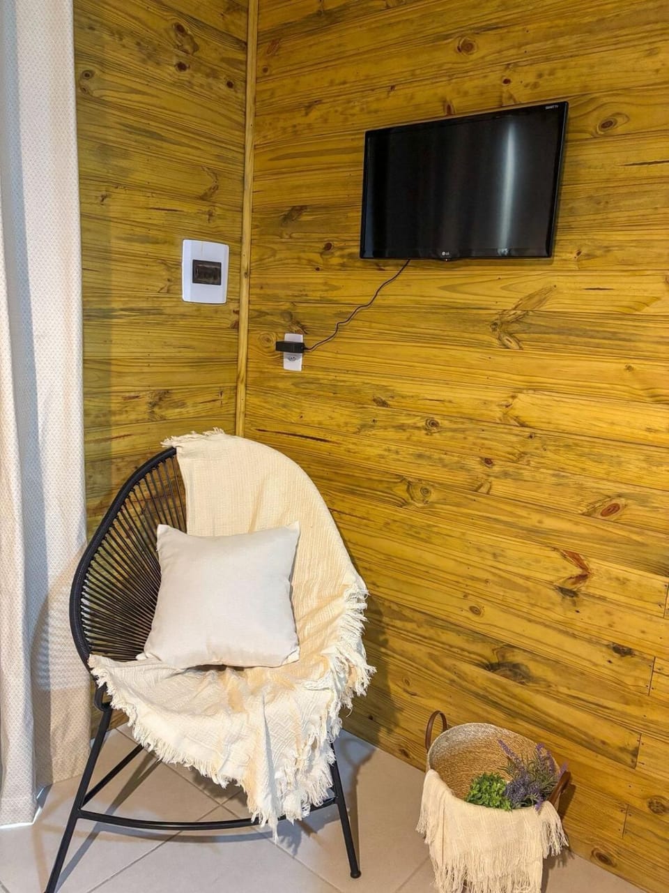 Communal lounge/ TV room, TV and multimedia