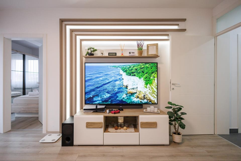 TV and multimedia, Living room