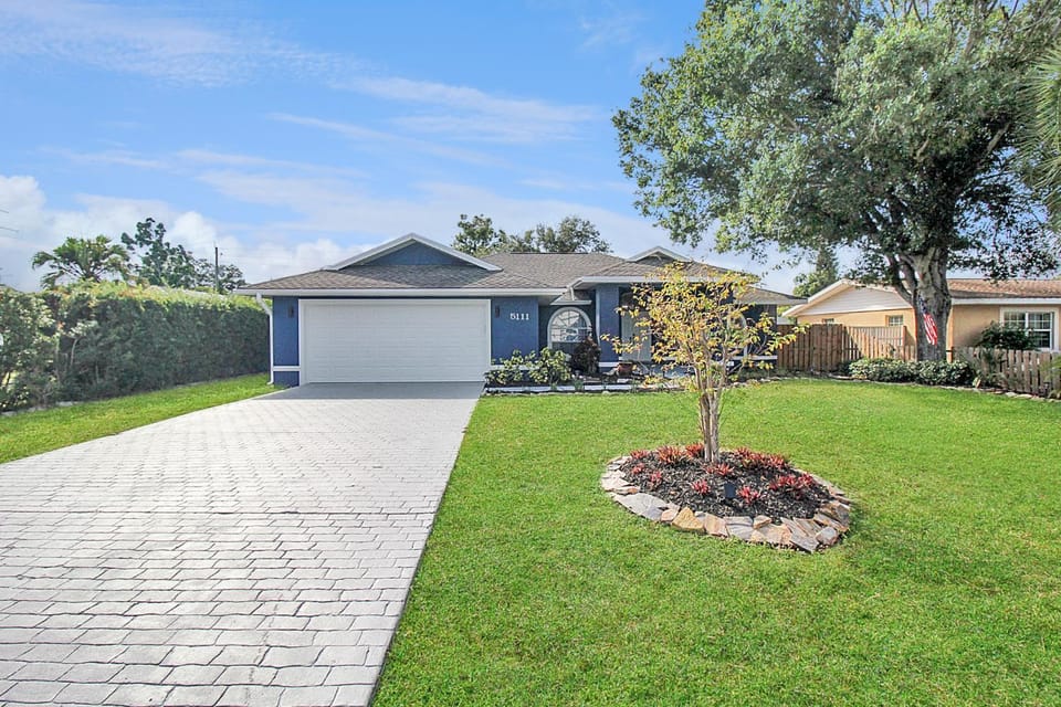 Be Still Beach Retreat Coastal Private Pool Home House in Bradenton