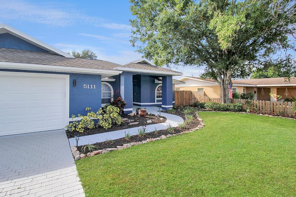 Be Still Beach Retreat Coastal Private Pool Home House in Bradenton