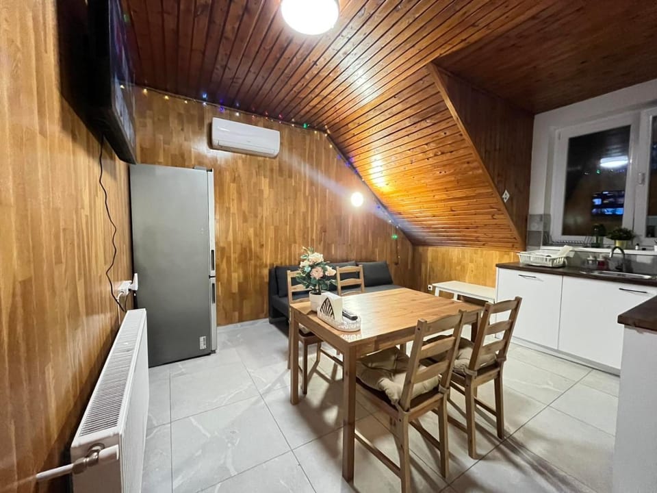 Leaf Song Apartment in Budapest