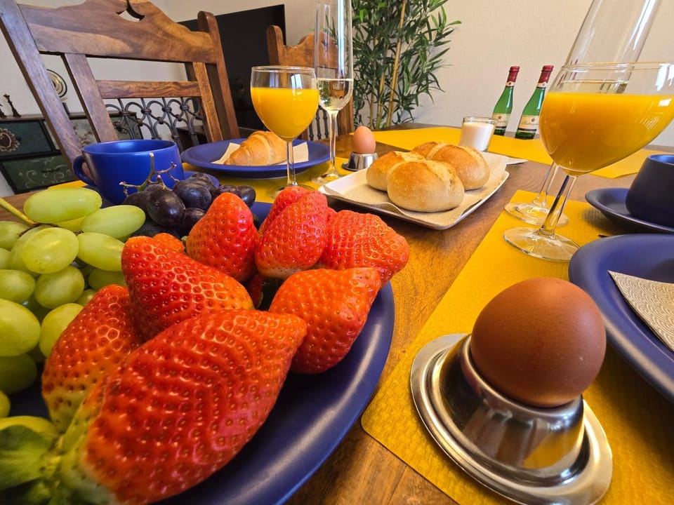 Decorative detail, Dining area