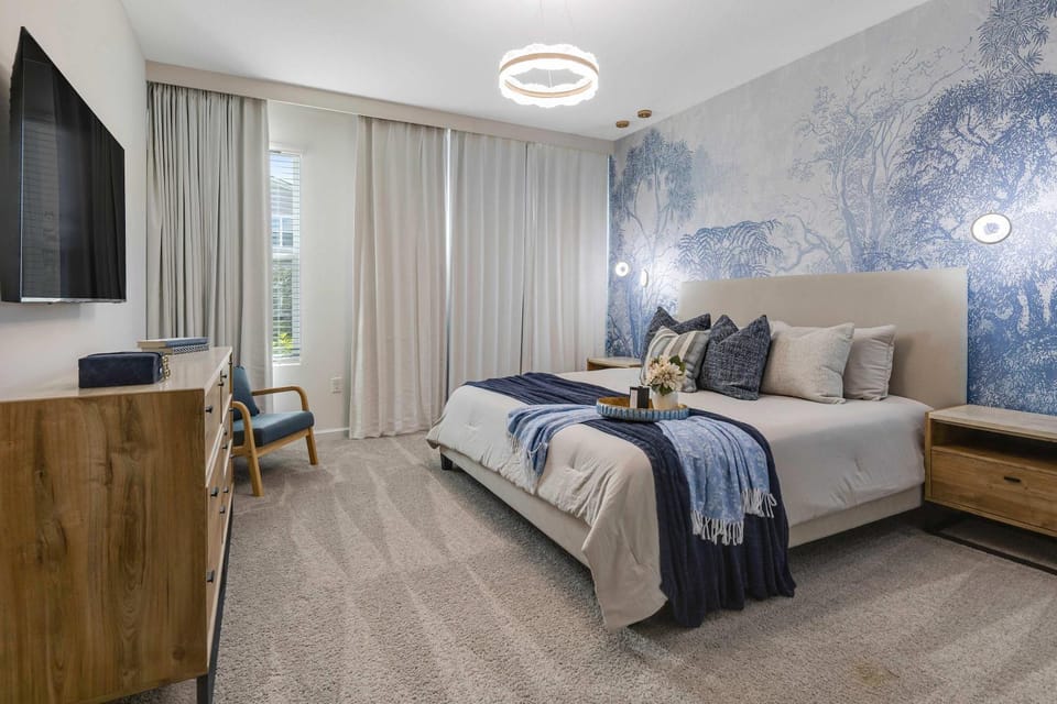 Luxury 9BR Solara Home Themed Fun & Pool House in Four Corners