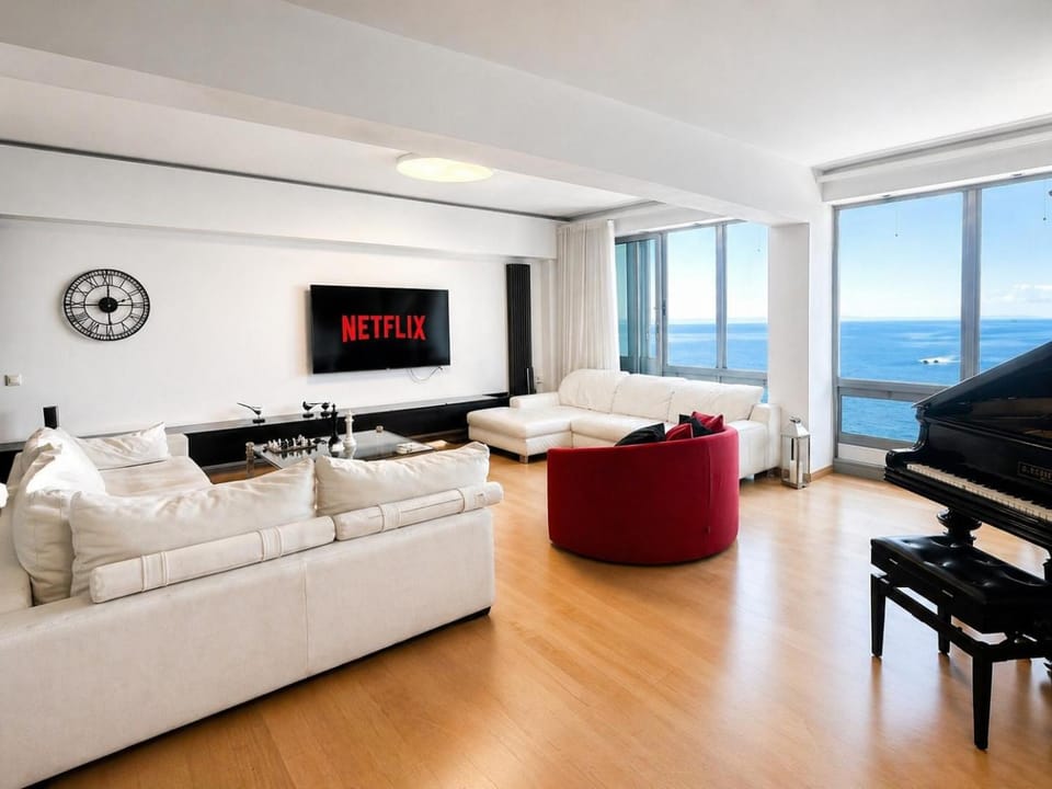 Living room, Location