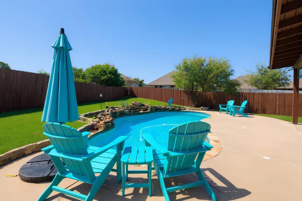 Patio, Garden, Pool view, Swimming pool, sunbed