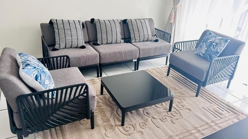 Luxury Fourways Apartment, Pool, Gym and 24hr Security - Ventura Estate Apartment in Sandton