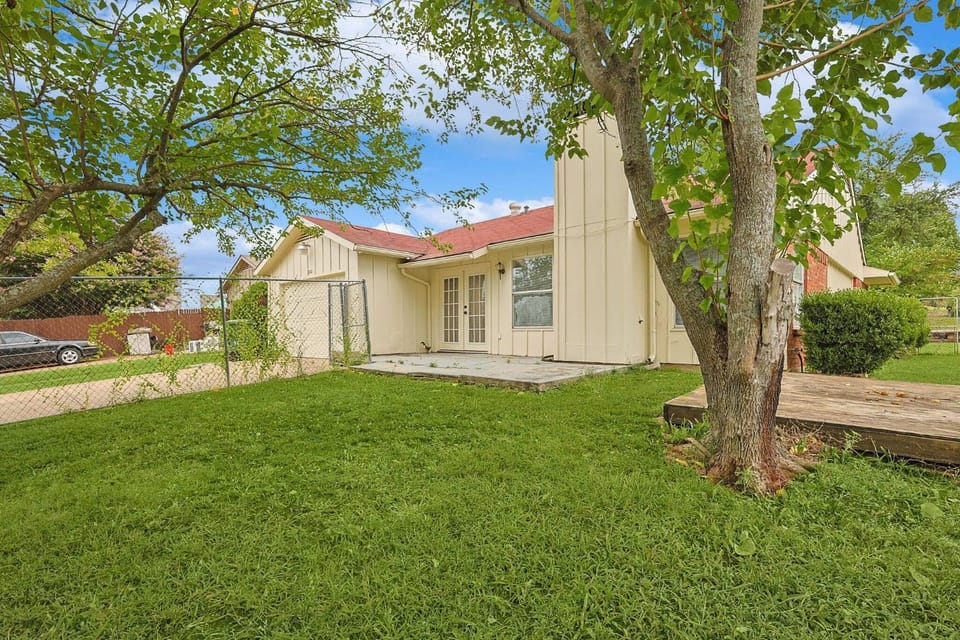 Property building, Garden, Garden view
