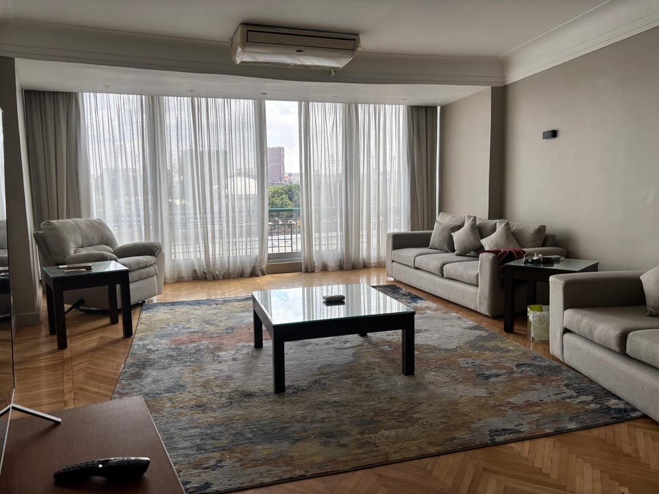 Spacious 3 Bedroom Condo Nile View in Agouza Apartment in Cairo
