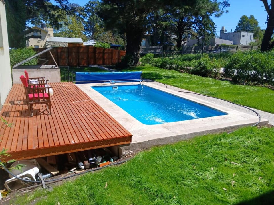 Raíces Acantilados House in Mar del Plata