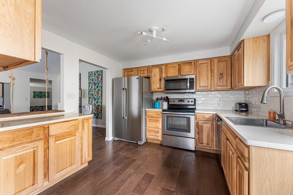 Kitchen or kitchenette