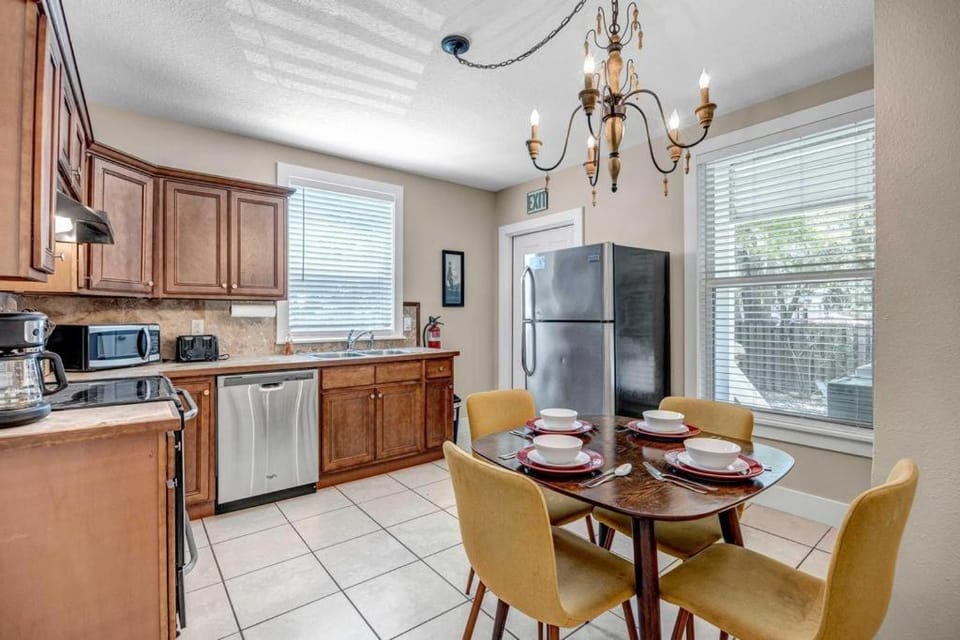 Cordova Palms - 4BR near Castill w BBQ House in Saint Augustine