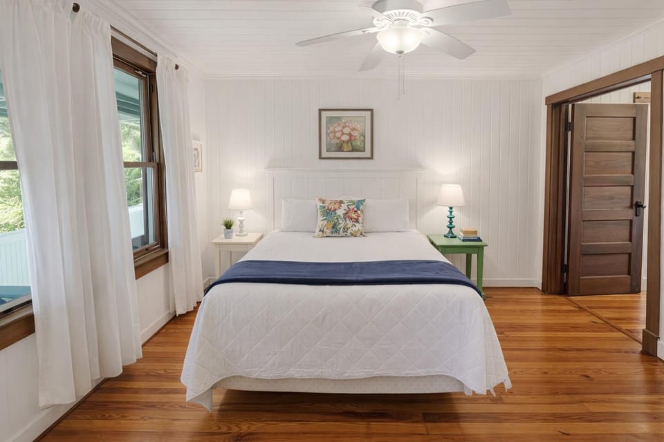 Tybee Sunrise & Sunset House in Tybee Island