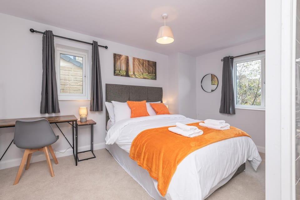 Bed, Bathroom, Bedroom