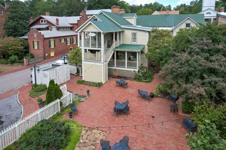 Garden, Garden, Balcony/Terrace, Inner courtyard view