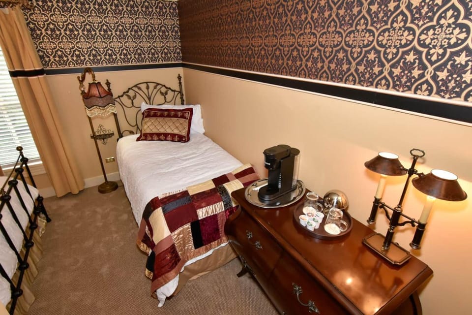 Bed, Coffee/tea facilities, Bedroom