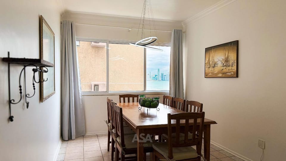 Dining area, Dinner