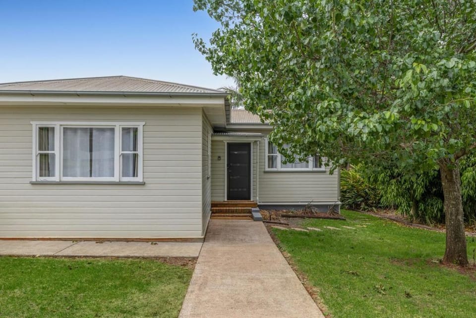 Blue View Cottage! House in Toowoomba