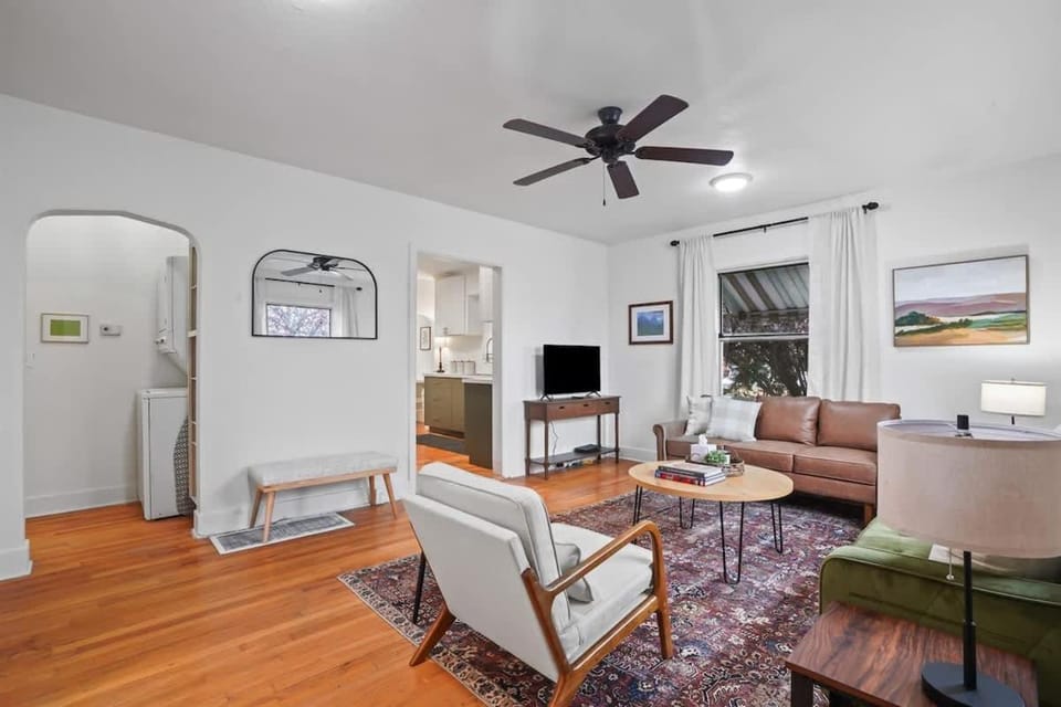 Whitetail Bungalow 10 min walk Downtown Nampa House in Nampa