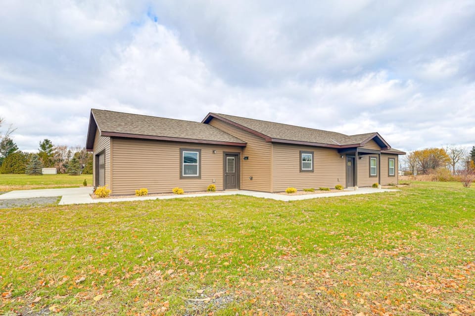 Ski, Fish & Unwind: Peaceful Lake Champlain Home! House in Lake Champlain