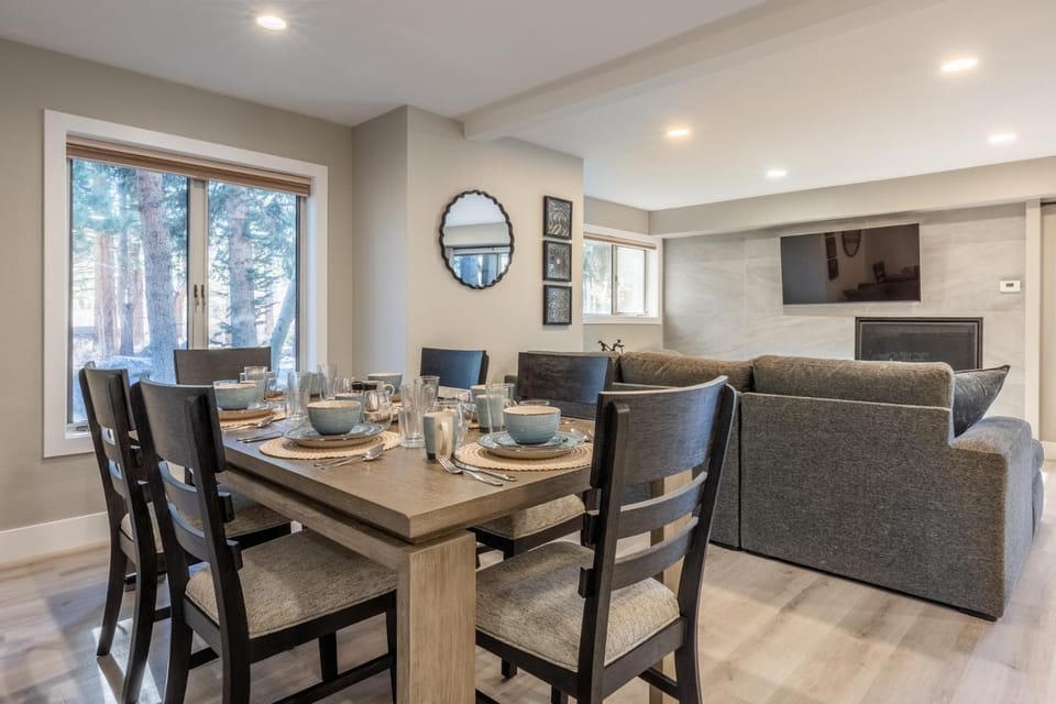 Snowcreek IV 559 House in Mammoth Lakes