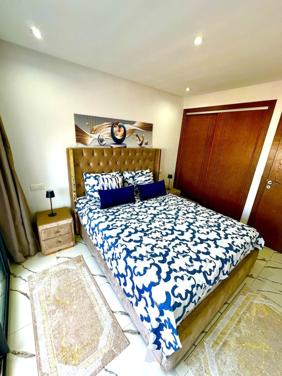 Bed, Photo of the whole room, Bedroom