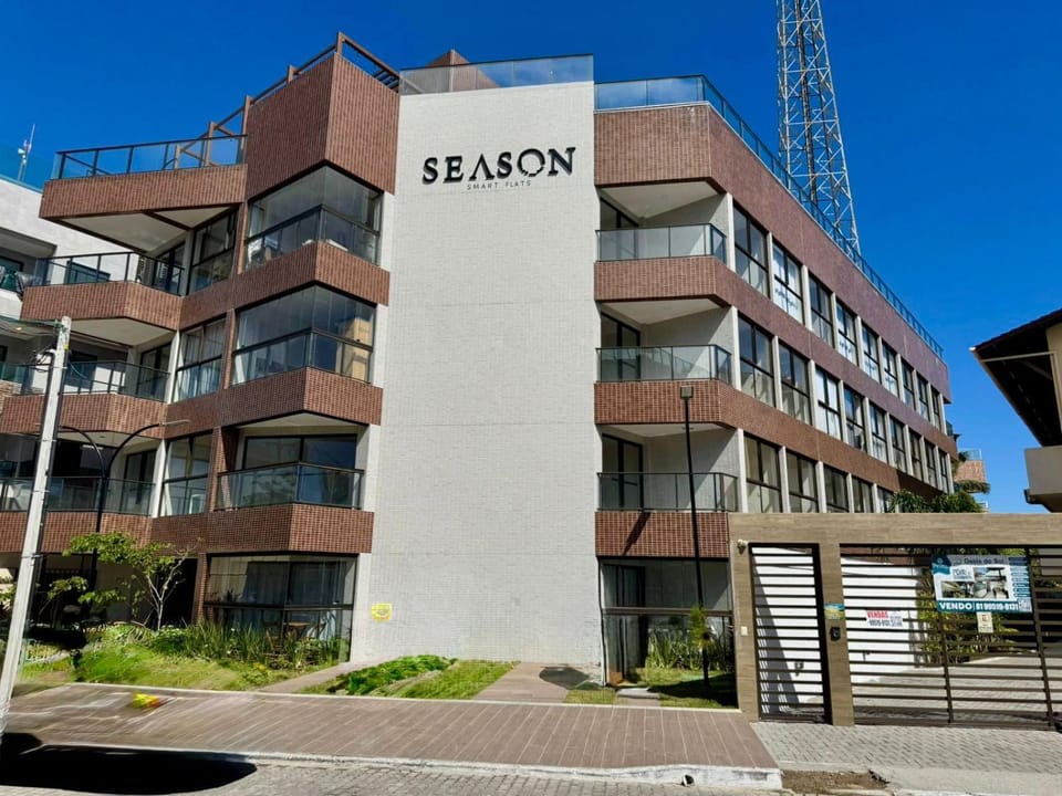 Property building, Facade/entrance, Day, Street view