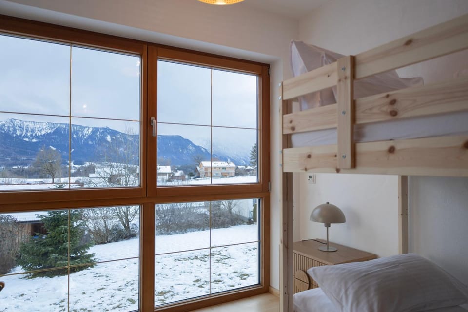 Bed, Natural landscape, Winter, Photo of the whole room, Bedroom, Mountain view, bunk bed