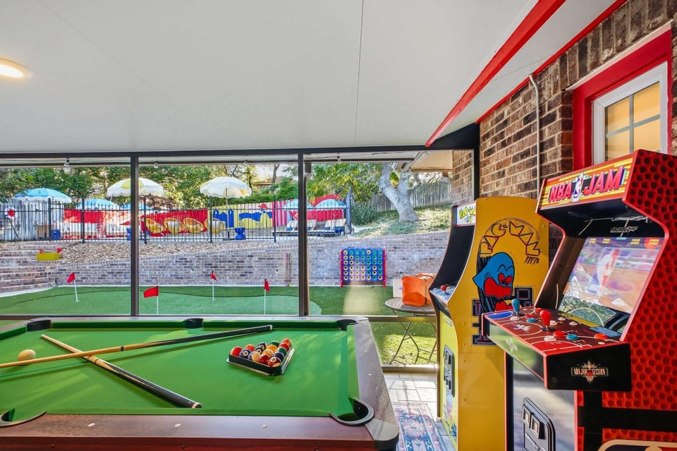 Resort Style Backyard Game Room Pool Hot Tub House in San Antonio