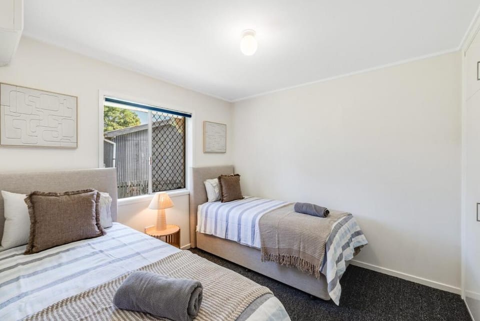 Charm in Leafy Centenary Heights! Apartment in Toowoomba