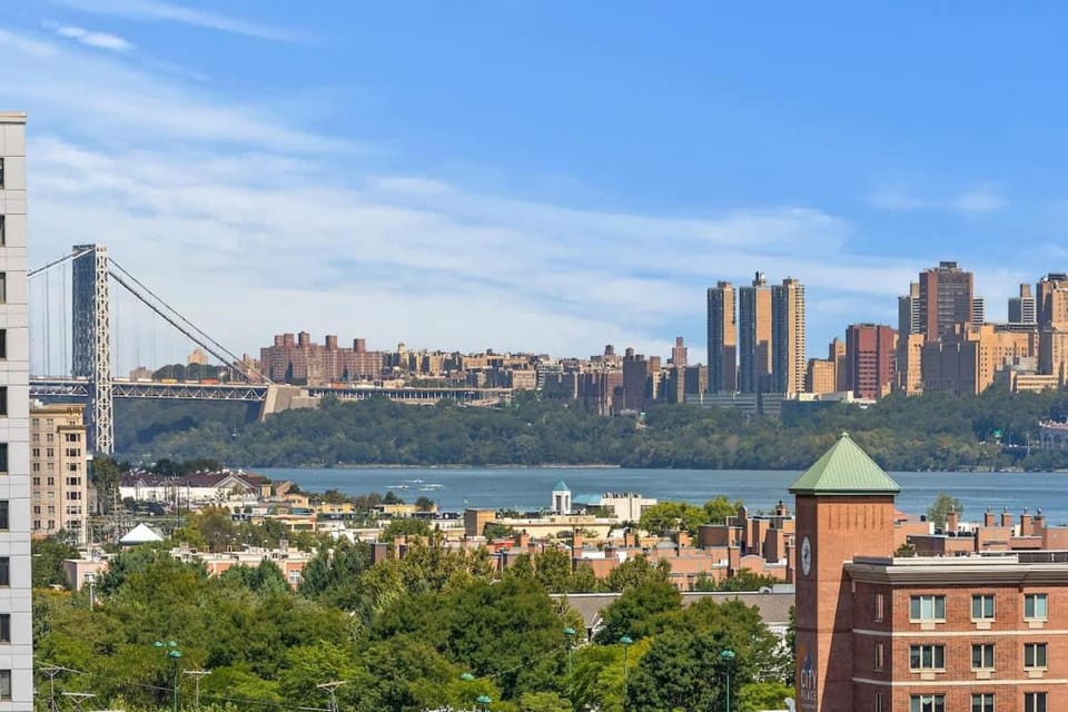 Modern Luxury 4BR Townhome Den NYC Views House in Upper West Side