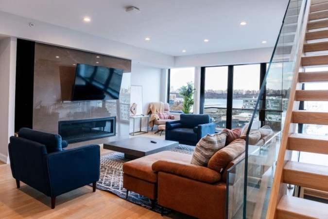 Modern Luxury 4BR Home Den NYC Views House in Upper West Side