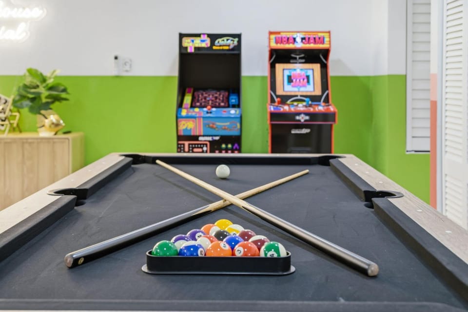 Bradenton Bliss Pool Putt Putt Arcade Games House in Bradenton