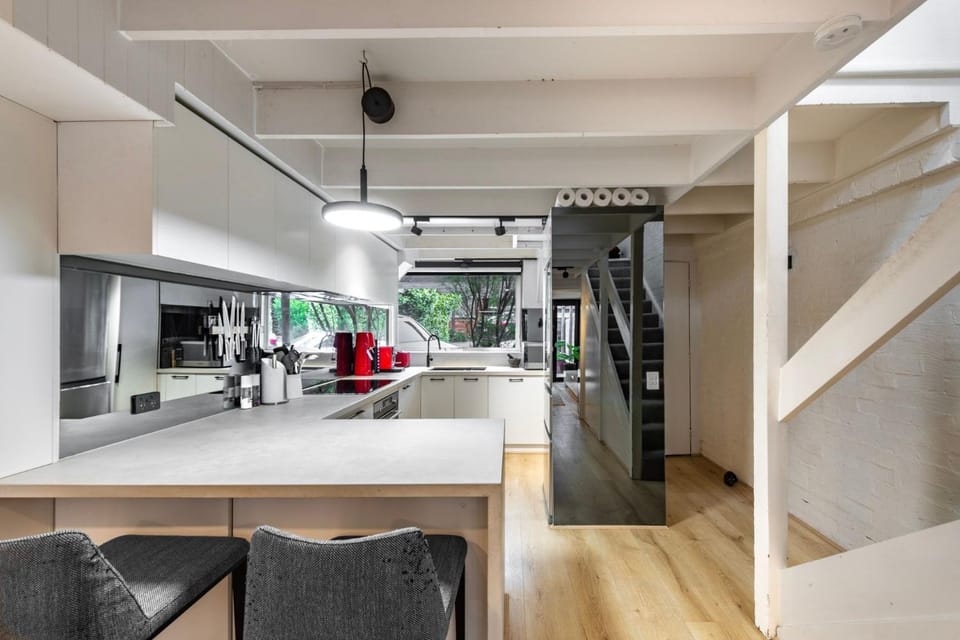 Goodwood Bloom Retreat Apartment in Melbourne