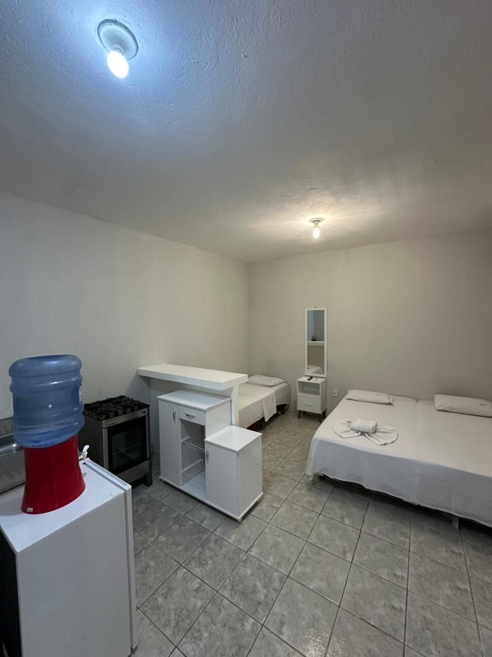 Bed, Kitchen or kitchenette, Photo of the whole room, Bedroom