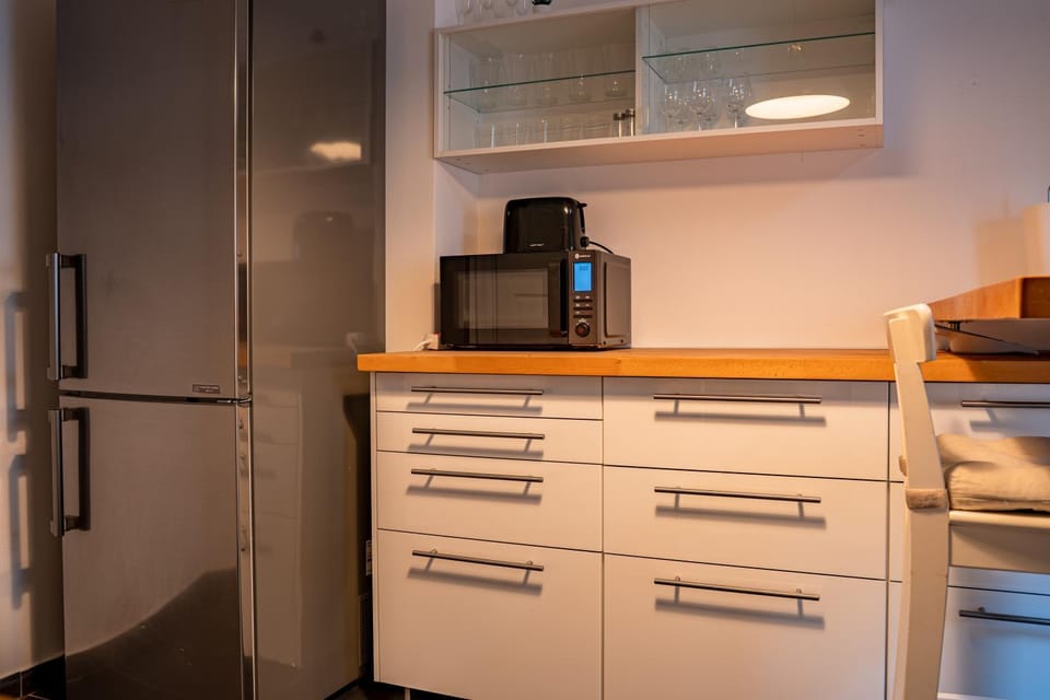 Kitchen or kitchenette, oven, pet friendly, kitchen