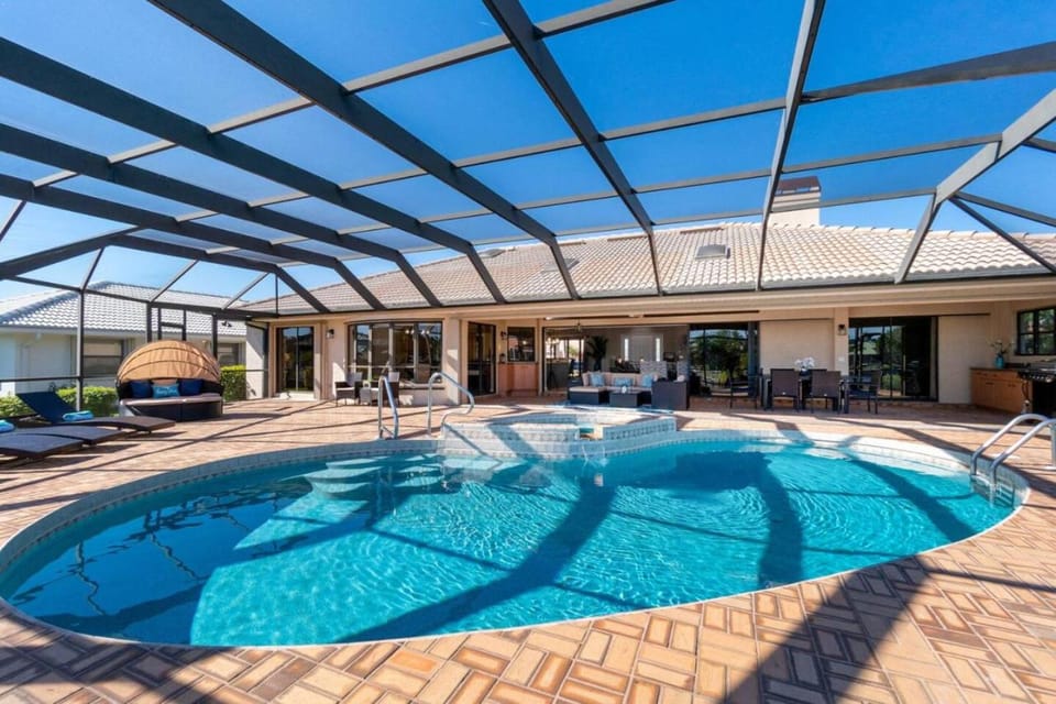 Waterfront Villa with Heated Pool & Spa House in Punta Gorda