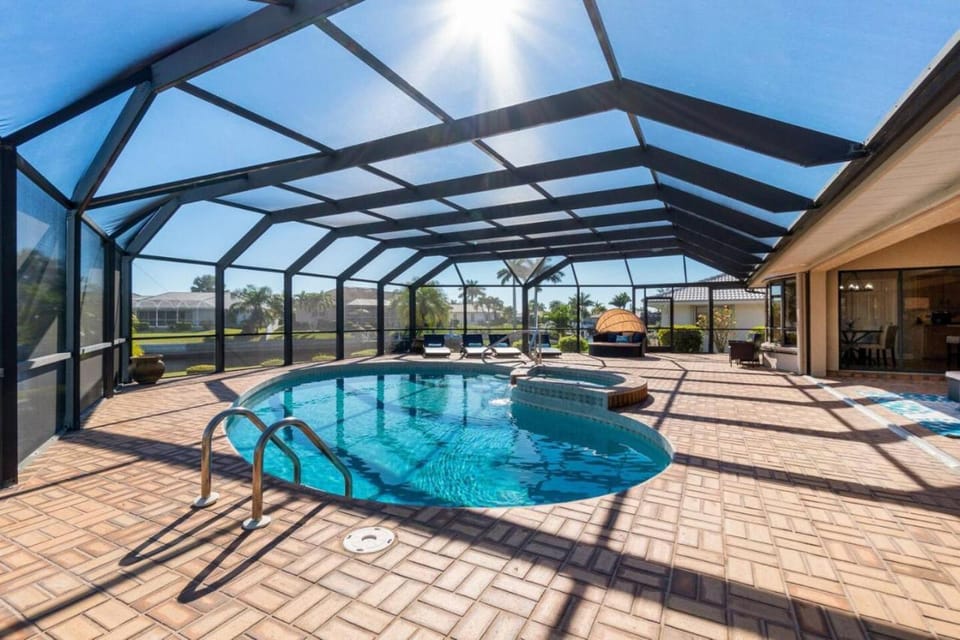 Waterfront Villa with Heated Pool & Spa House in Punta Gorda