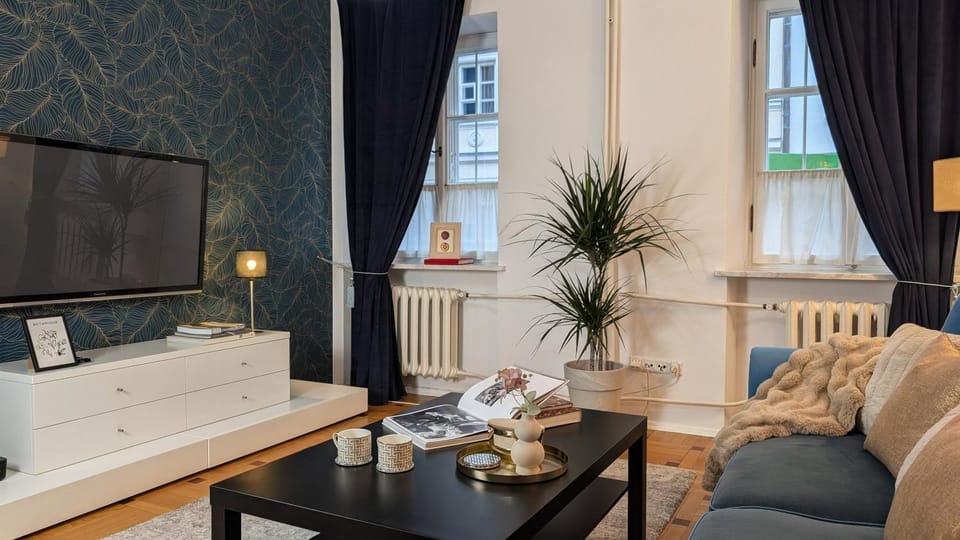 Bella Luna Luxury Suites - Chic Old Town Warsaw Apartment Apartment in Warsaw