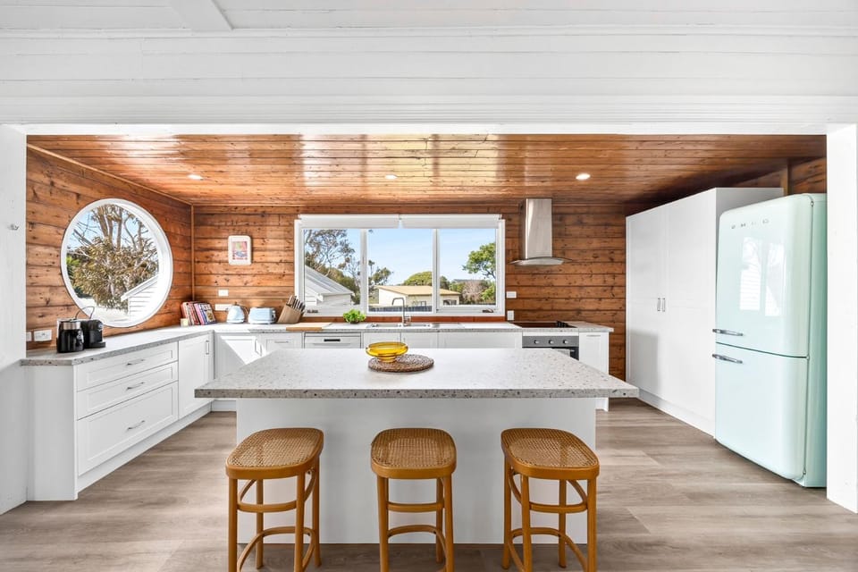 Coastal Classic House in Torquay