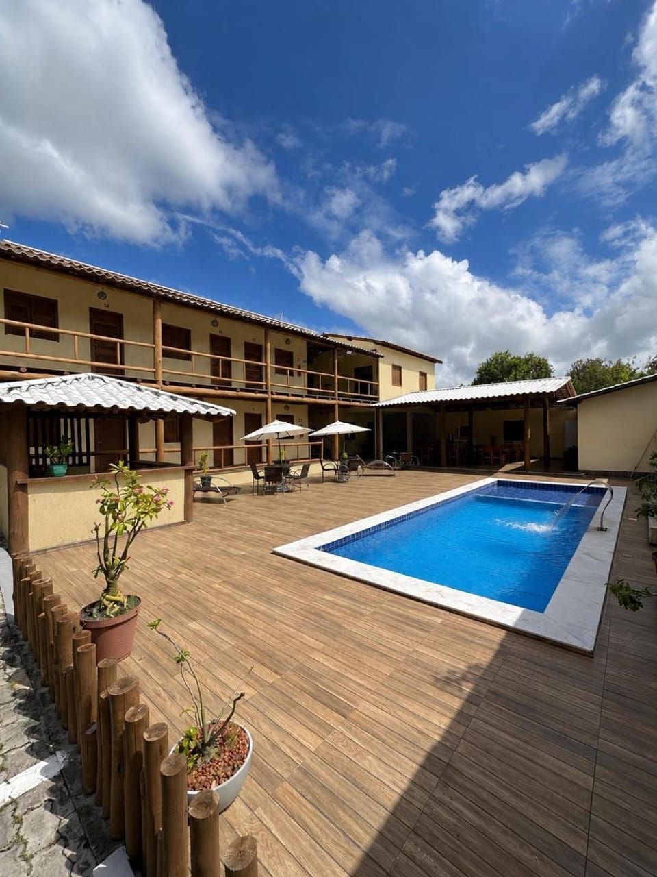 Ilha de Itacimirim Pousada & Suítes Inn in State of Bahia